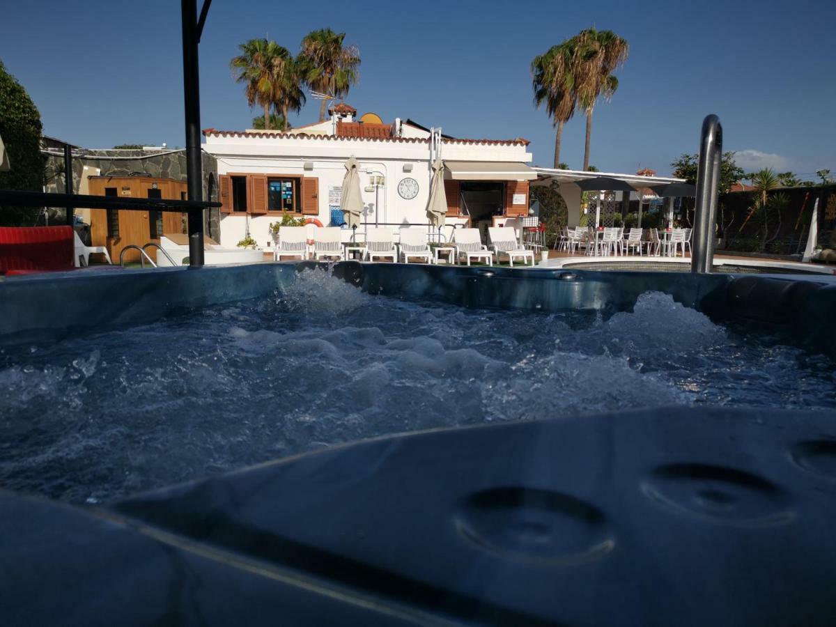 Rainbow Golf Bungalows, Gay Men-Only Resort Maspalomas  Eksteriør bilde